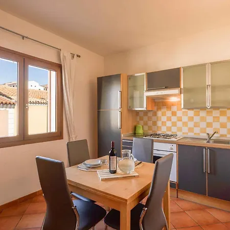 In 35394 Apartment *